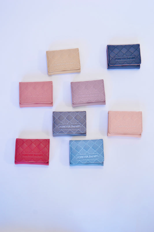 Tarjetero con diseño de rombos