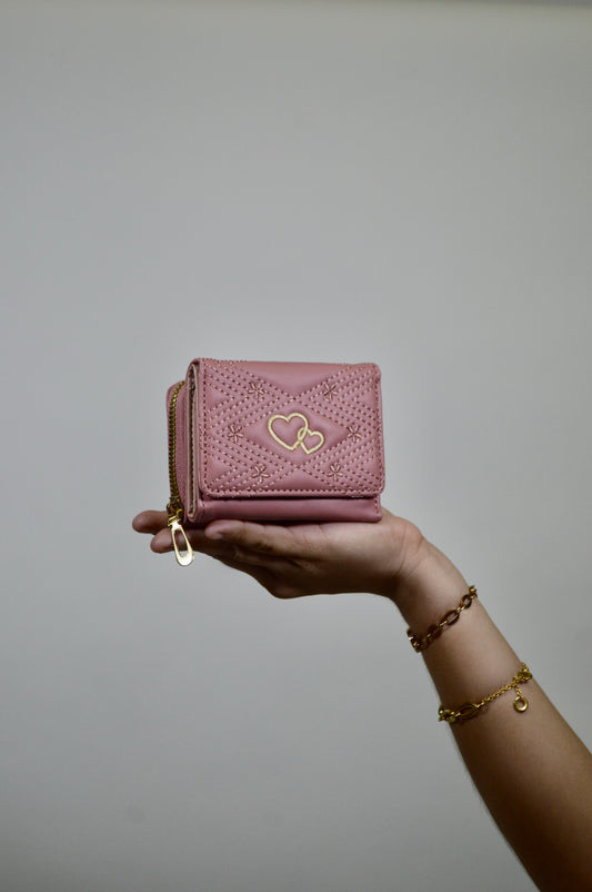 Monedero con diseño de corazón