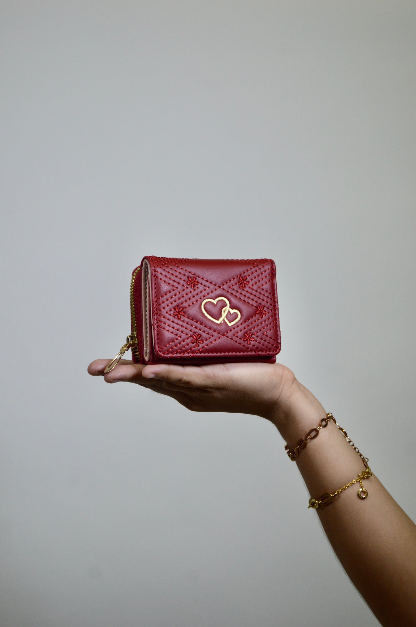 Monedero con diseño de corazón