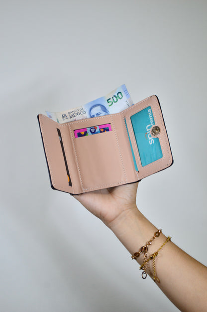 Tarjetero con diseño de rombos