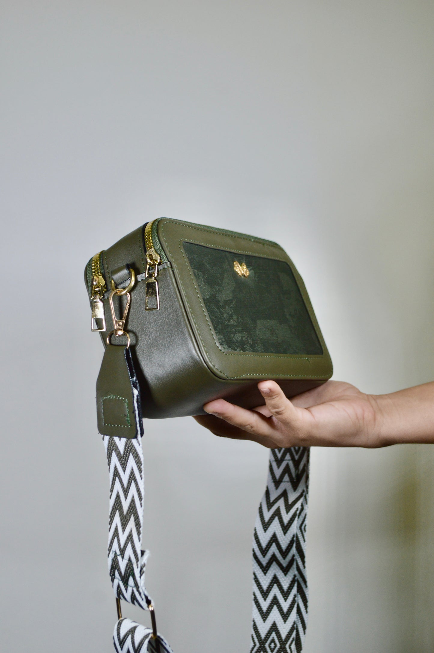 Crossbody Cuadrado de Terciopelo