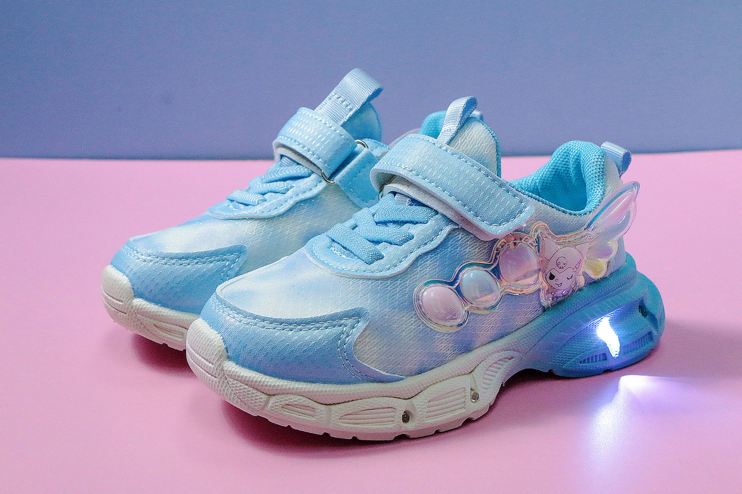 Tenis sport de Kuromi con luces