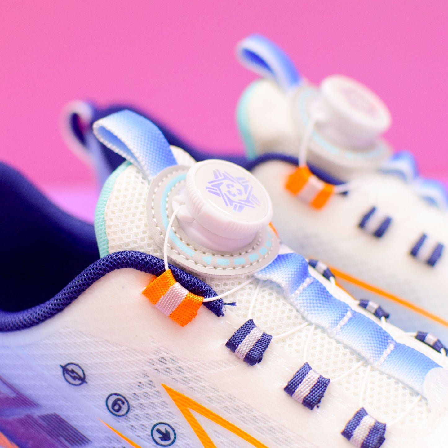 Tenis con Sistema de Rosca Doble Rayo