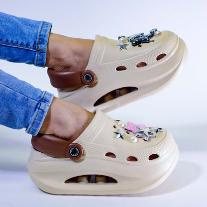 Crocs Estrellas con Cadenas