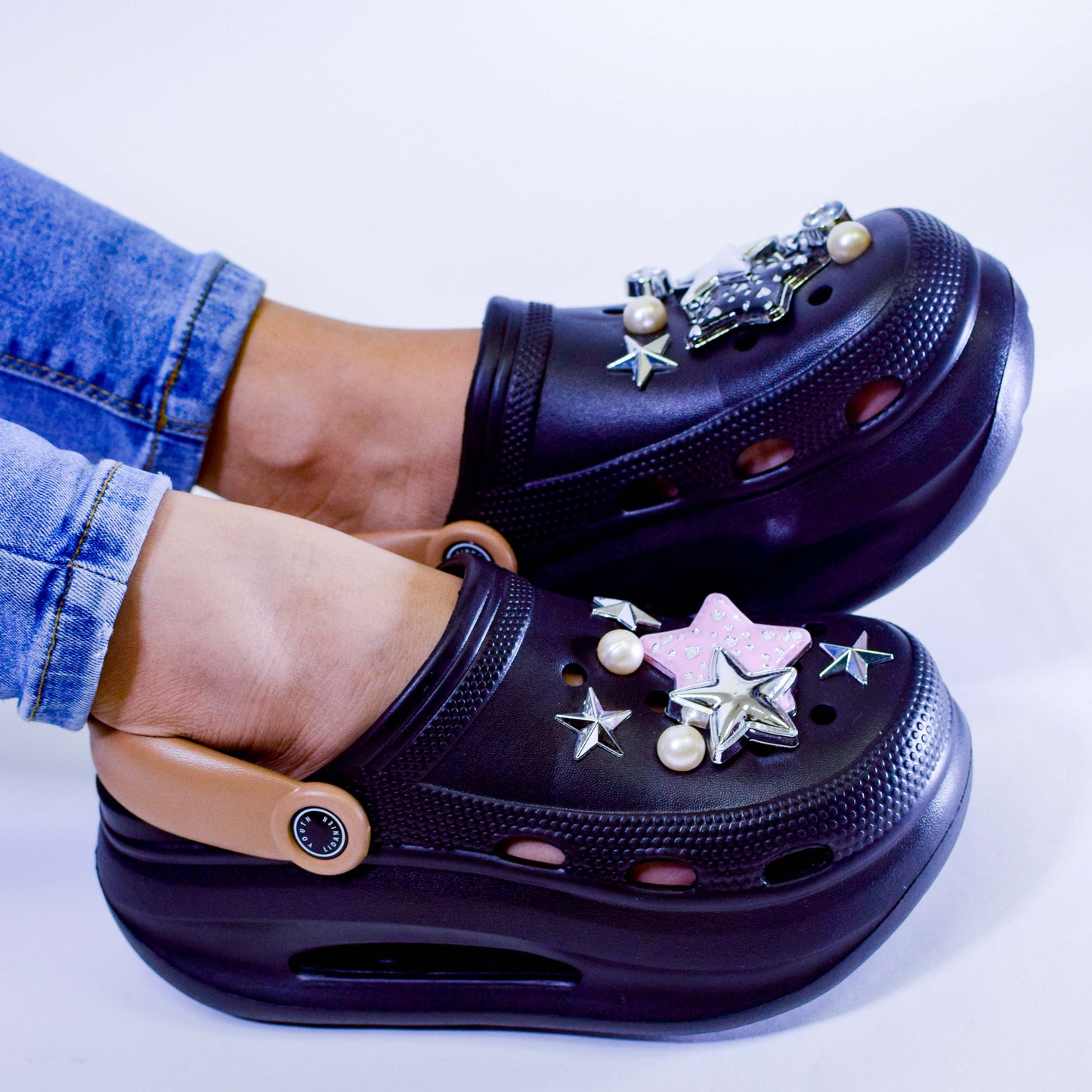 Crocs Estrellas con Cadenas